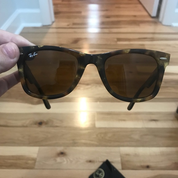 Ray ban wayfarer - Picture 1 of 2